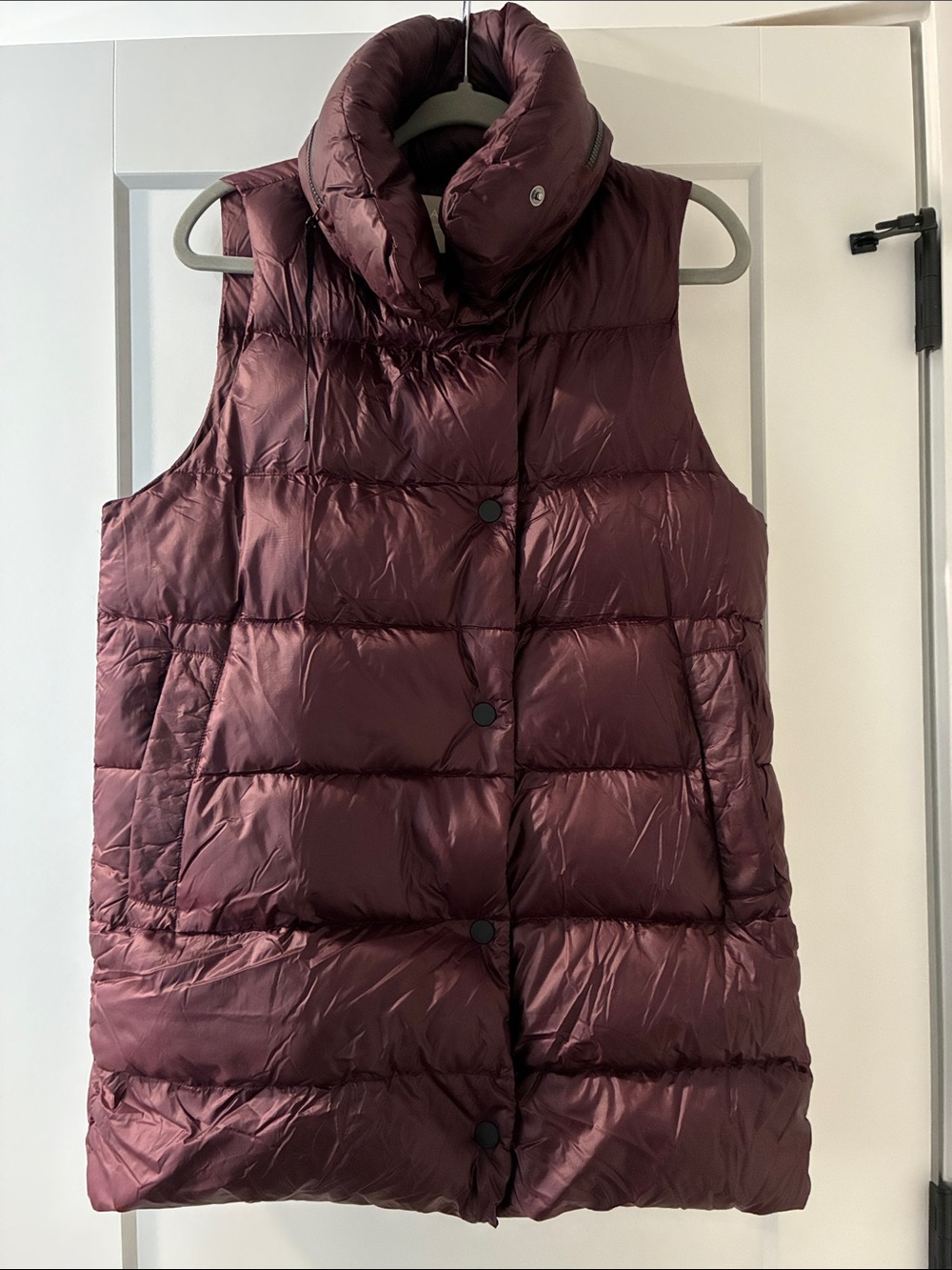 Athleta Quilted Puffer Vest in Burgundy